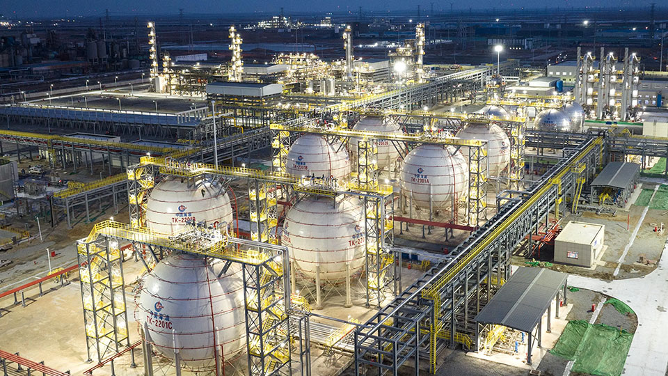 Petroleum Refining and Natural Gas